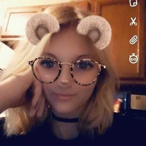 Meet your Posher, Anastasia